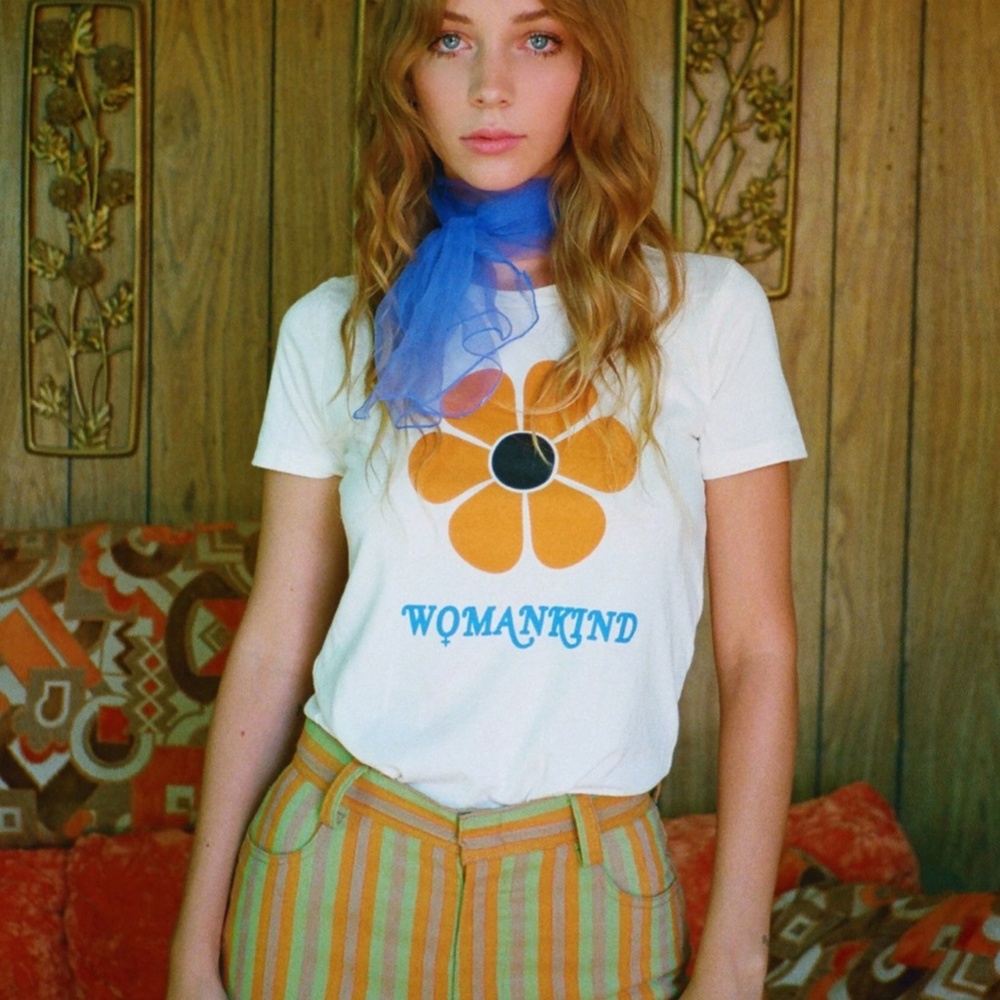 Miracle Eye Womankind Tee, size Medium